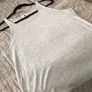 Grey Old Navy tank